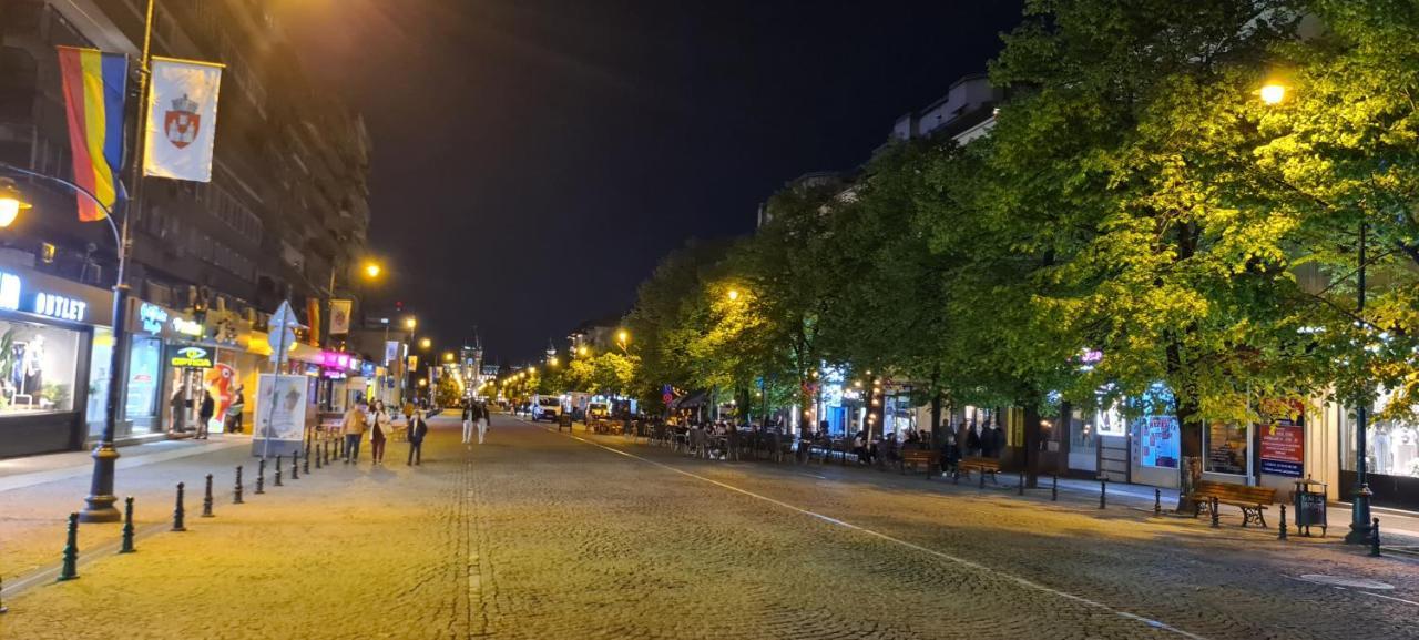 Genesis - Iasi City Center Bagian luar foto